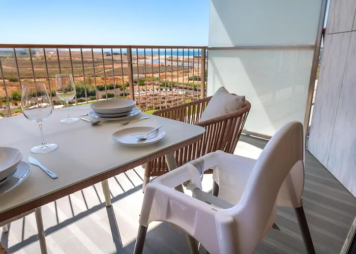 Cond Bayline - Abrotea - Pool - Gym - - - By Bedzy * Armação de Pêra