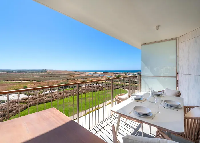 Cond Bayline - Abrotea - Pool - Gym - - - By Bedzy Apartment