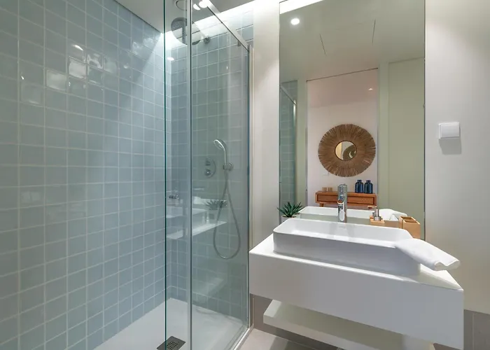 Cond Bayline - Abrotea - Pool - Gym - - - By Bedzy *