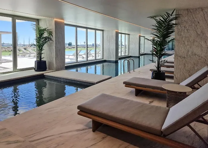 Apartamento Cond Bayline - Abrotea - Pool - Gym - - - By Bedzy Armação de Pêra